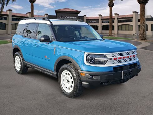 Used 2023 Ford Bronco Sport Heritage Limited image 2