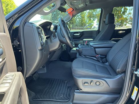 Used 2024 Chevrolet Silverado 1500 Custom Trail Boss AWD/4WD image 24