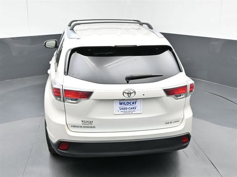 Used 2016 Toyota Highlander XLE AWD/4WD image 26