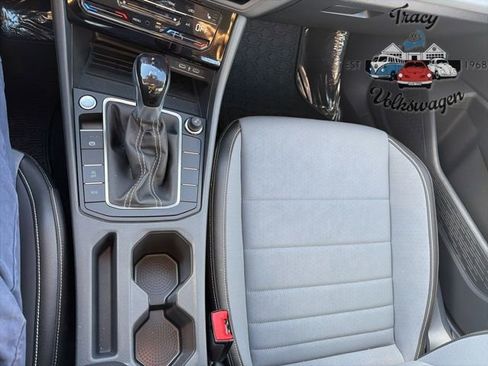 New 2025 Volkswagen Jetta SE image 14