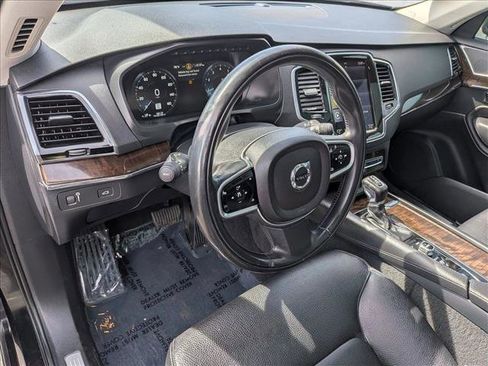 Used 2016 Volvo XC90 T6 Momentum image 10