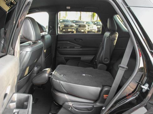 Used 2023 Nissan Pathfinder Rock Creek image 32