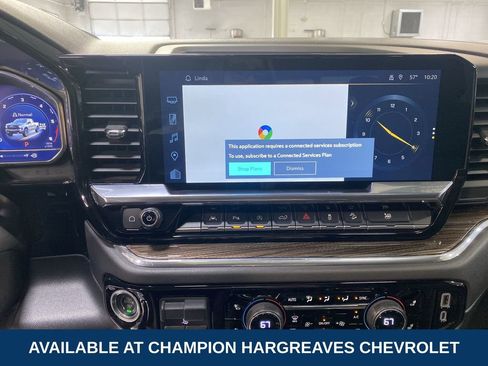 Used 2024 Chevrolet Silverado 1500 LT Trail Boss w/ LT Trail Boss Premium Package AWD/4WD image 18