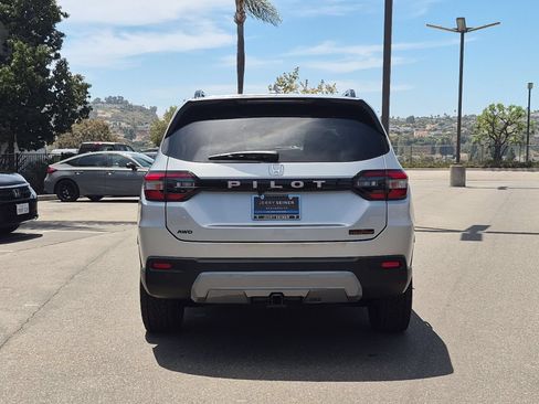 New 2026 Honda Pilot TrailSport image 10