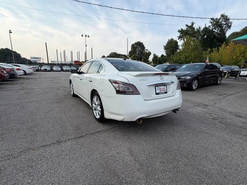 Used 2012 Nissan Maxima 3.5 SV w/ Premium Pkg FWD image 2
