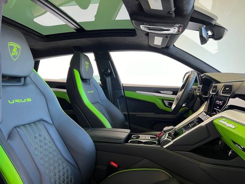 Used 2023 Lamborghini Urus S image 28