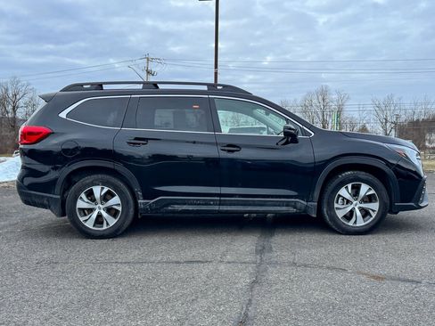 Certified 2023 Subaru Ascent Premium w/ Convenience Package image 2