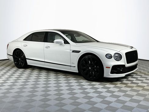 Used 2023 Bentley Flying Spur V8 AWD/4WD image 1