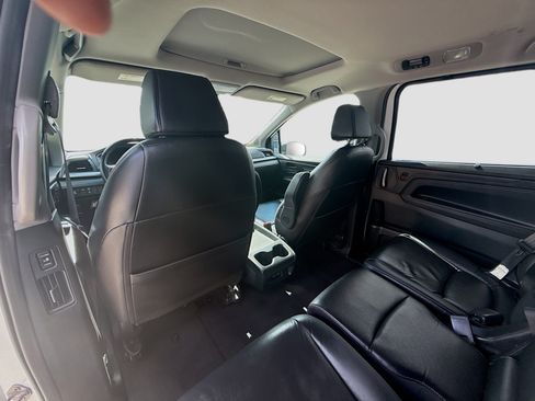 Used 2023 Honda Odyssey EX-L image 24