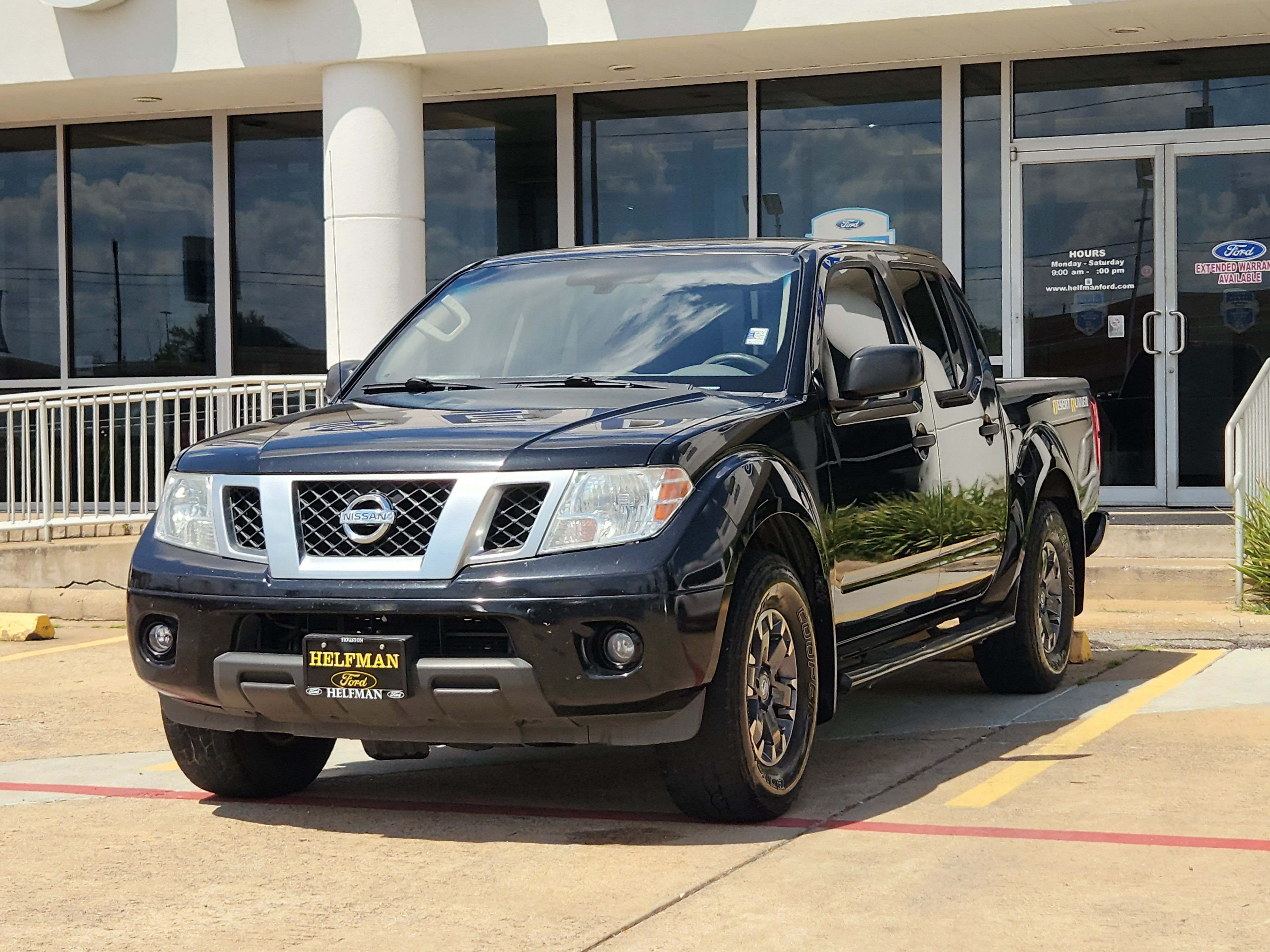 Used 2019 Nissan Frontier Desert Runner RWD image 2