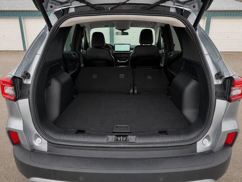 Used 2024 Ford Escape SE FWD image 13