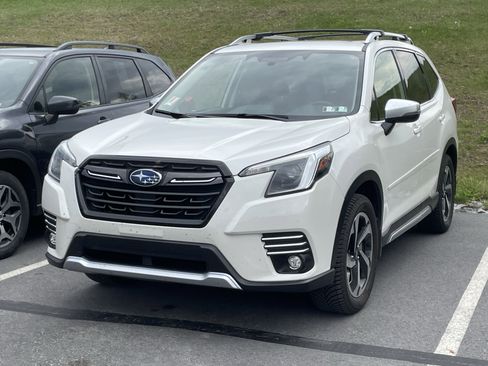 Certified 2023 Subaru Forester Touring AWD/4WD image 2