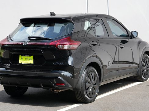 Used 2021 Nissan Kicks S FWD image 43