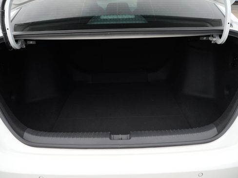 Used 2023 Honda Accord EX-L image 7