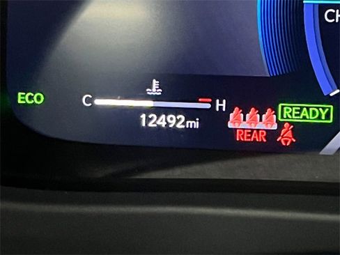 Used 2025 Lexus UX 300h FWD image 18