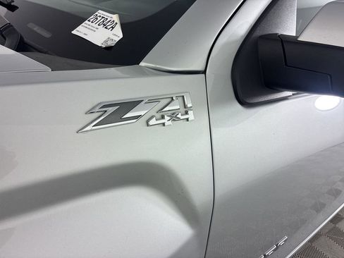 Used 2016 GMC Sierra 1500 SLE w/ SLE Value Package image 10