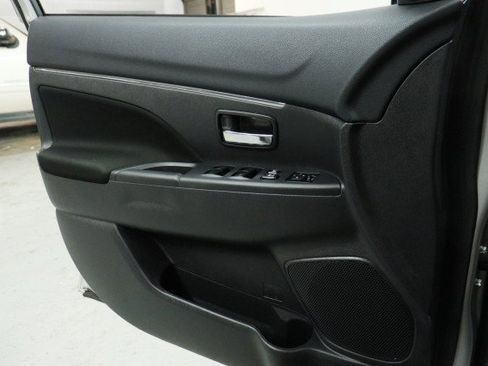 Used 2024 Mitsubishi Outlander Sport ES AWD/4WD image 19