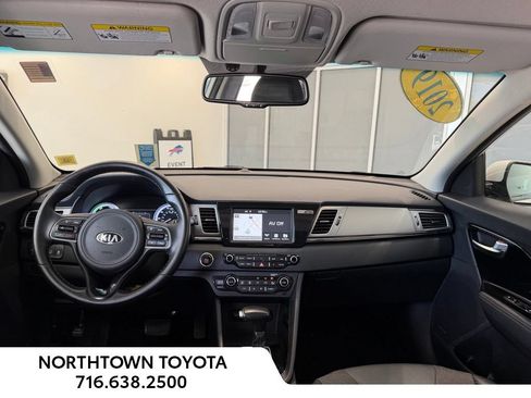 Used 2019 Kia Niro S Touring FWD image 21