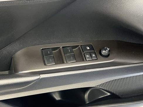 Used 2022 Toyota Camry LE image 13