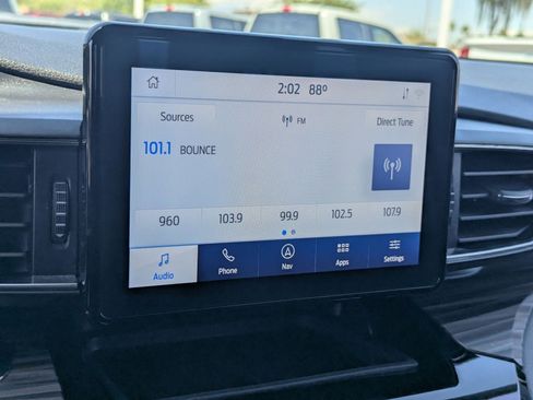 Used 2021 Ford Explorer Limited w/ Equipment Group 301A AWD/4WD image 22