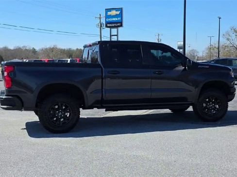 Certified 2022 Chevrolet Silverado 1500 ZR2 w/ Technology Package image 4