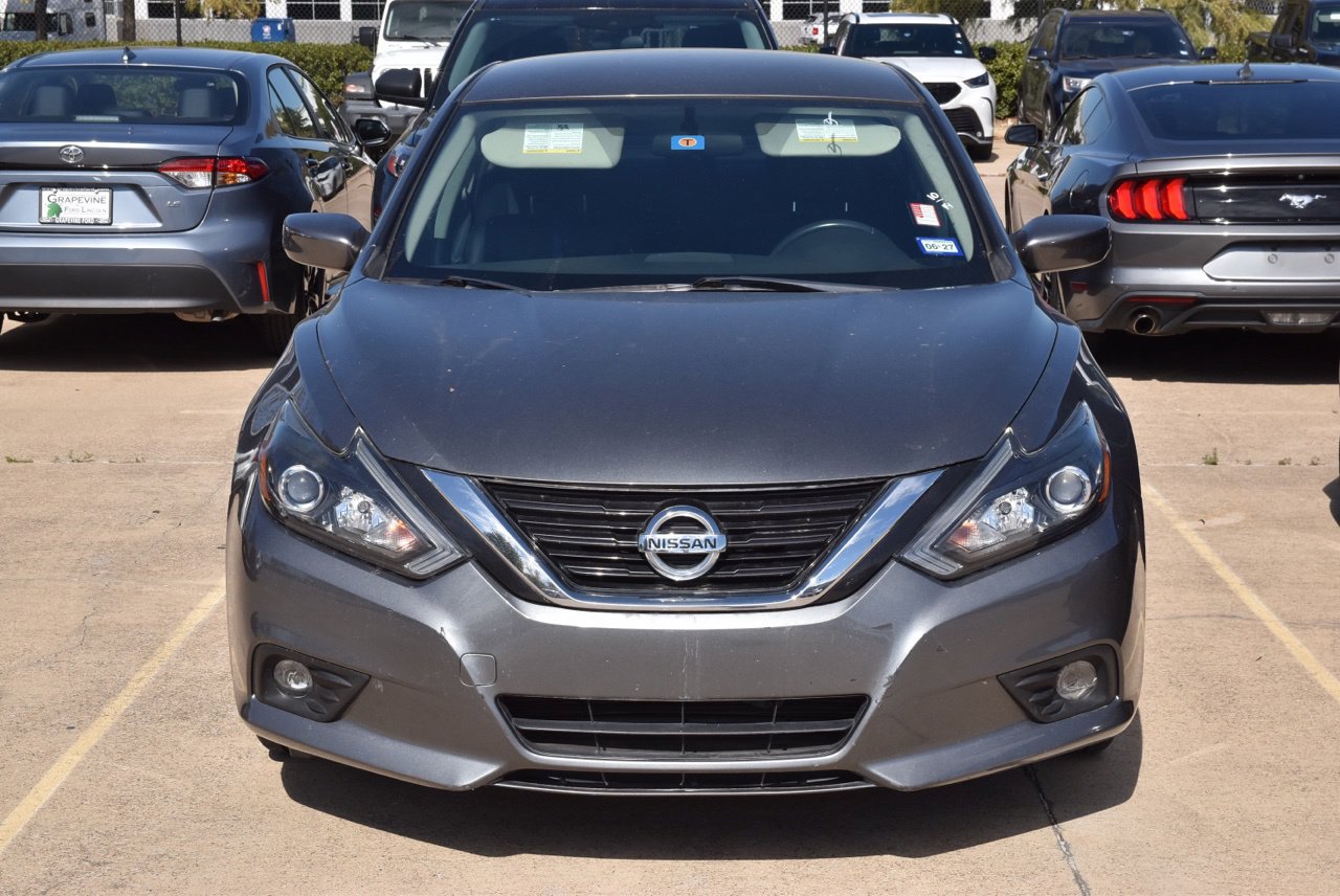 Used 2018 Nissan Altima 2.5 SR w/ SR Special Edition FWD image 3