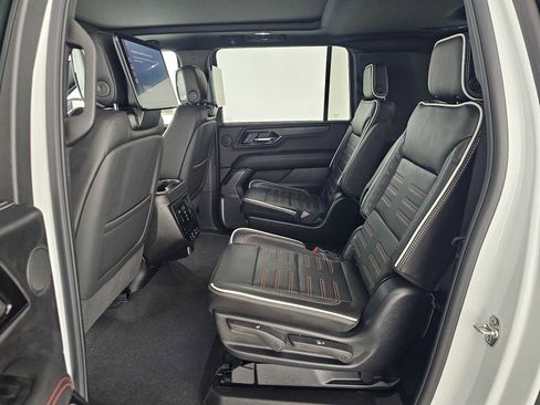 New 2026 GMC Yukon XL AT4 Ultimate AWD/4WD image 19