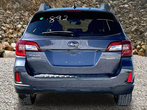 Used 2017 Subaru Outback 2.5i Premium image 4