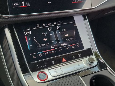 New 2026 Audi SQ8 Premium Plus AWD/4WD image 13