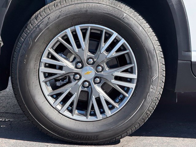 Used 2027 Chevrolet Traverse LT w/ Driver Confidence Package AWD/4WD image 10