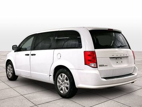Used 2019 Dodge Grand Caravan SE FWD image 11