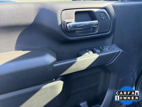 Used 2024 Chevrolet Silverado 2500 Custom w/ Custom Value Package image 19