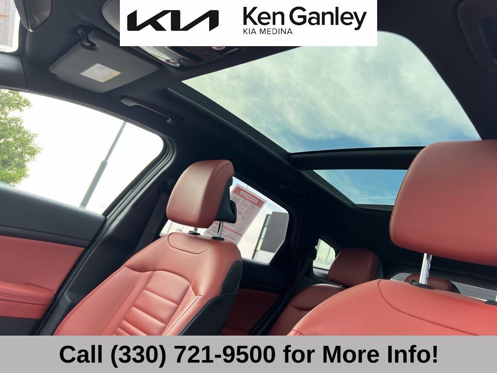 Certified 2024 Kia Sportage SX AWD/4WD image 41