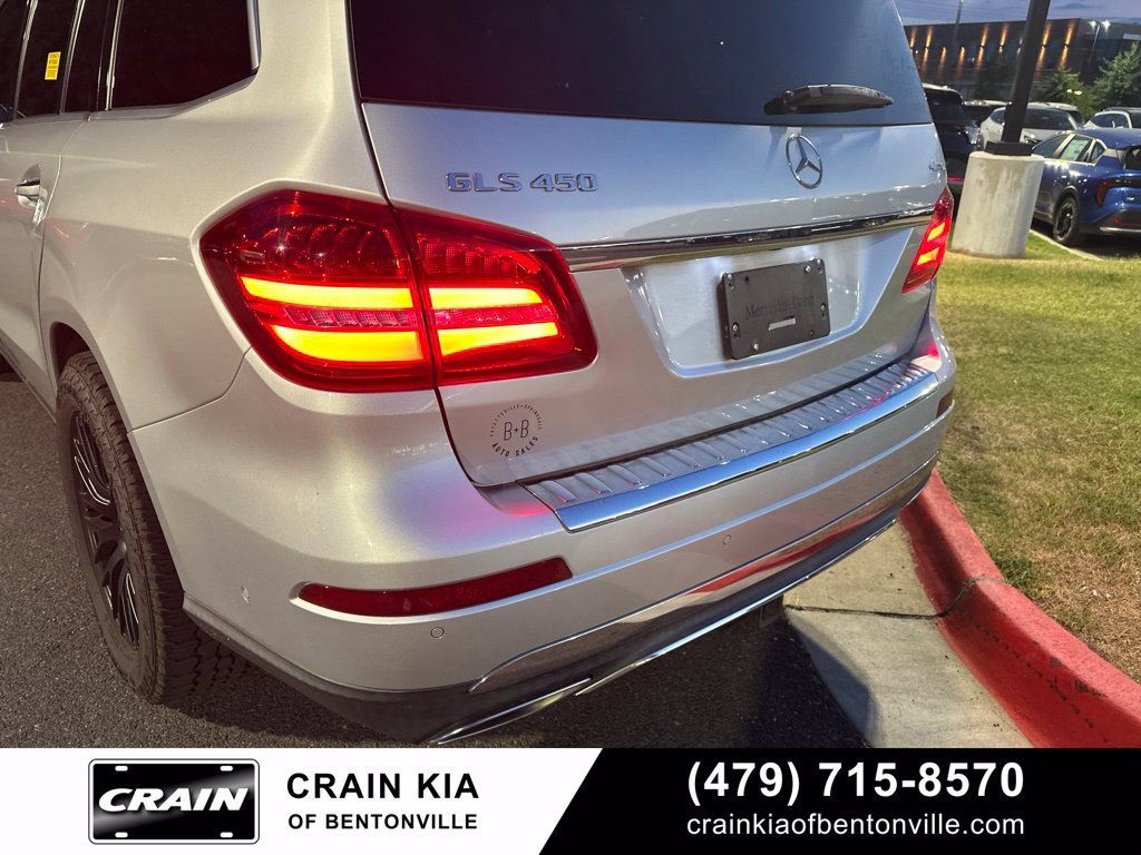 Used 2018 Mercedes-Benz GLS 450 4MATIC image 15