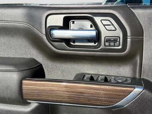 Used 2023 Chevrolet Silverado 2500 LTZ w/ LTZ Plus Package image 19