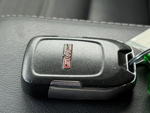 Used 2017 GMC Yukon XL Denali w/ Open Road Package image 17