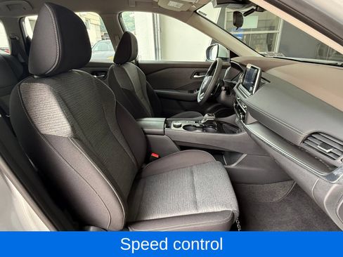 Used 2023 Nissan Rogue SV AWD/4WD image 23