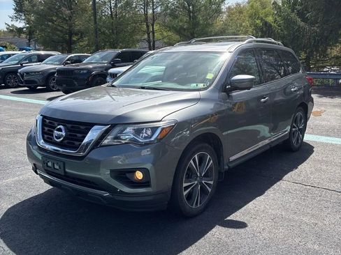 Used 2018 Nissan Pathfinder Platinum w/ Cargo Package AWD/4WD image 1
