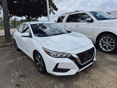Used 2022 Nissan Sentra SV w/ All-Weather Package image 2