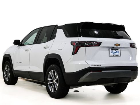 Used 2025 Chevrolet Equinox LT FWD image 8