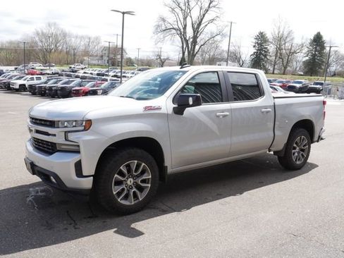 Used 2019 Chevrolet Silverado 1500 RST image 3