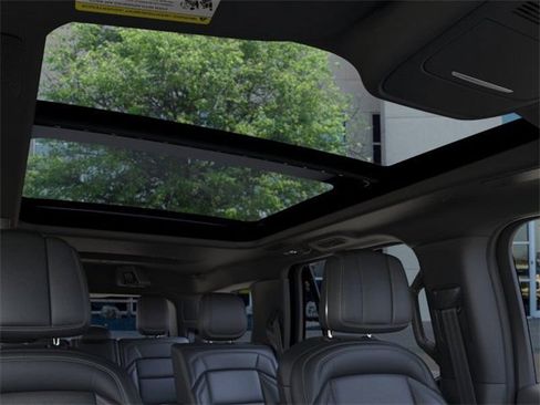 New 2025 Lincoln Navigator Reserve w/ Jet Appearance Package image 41