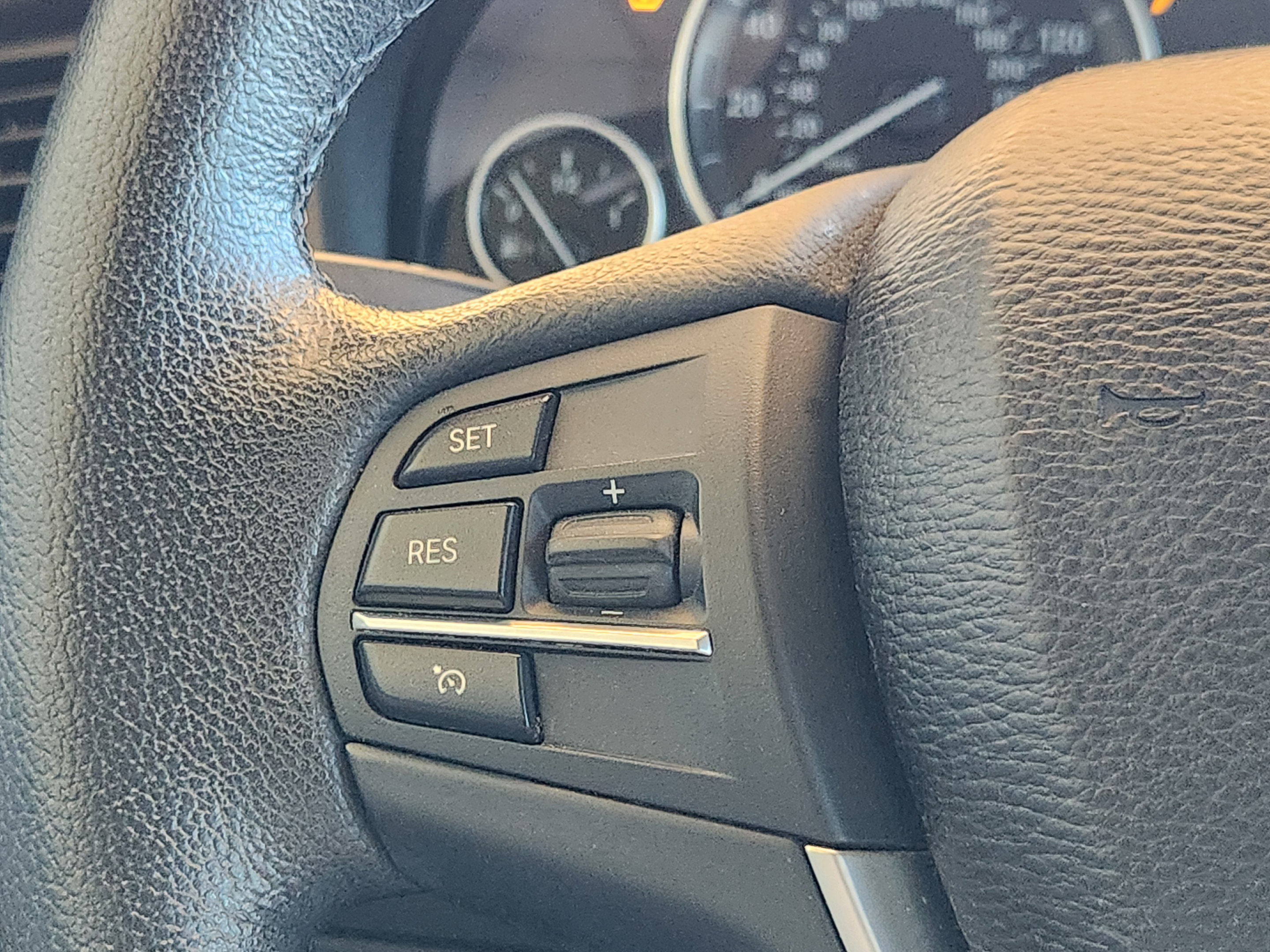 Used 2017 BMW X3 xDrive28i AWD/4WD image 25