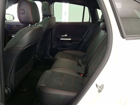 Used 2022 Mercedes-Benz GLA 250 4MATIC image 19