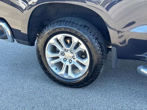 Used 2022 Chevrolet Silverado 1500 LTZ image 11