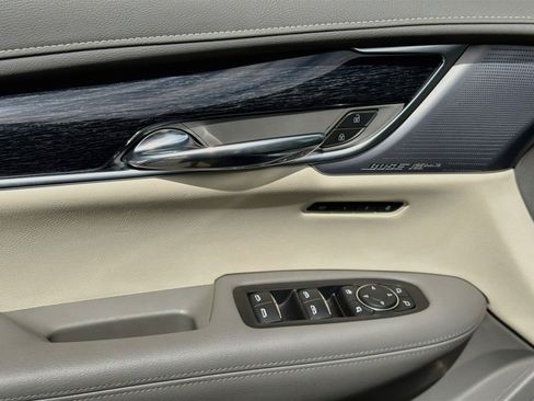 Certified 2024 Cadillac XT6 Premium Luxury w/ Technology Package FWD image 18