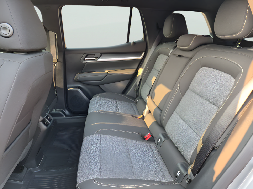 New 2027 GMC Terrain Elevation w/ LPO, Floor Liner Package FWD image 34