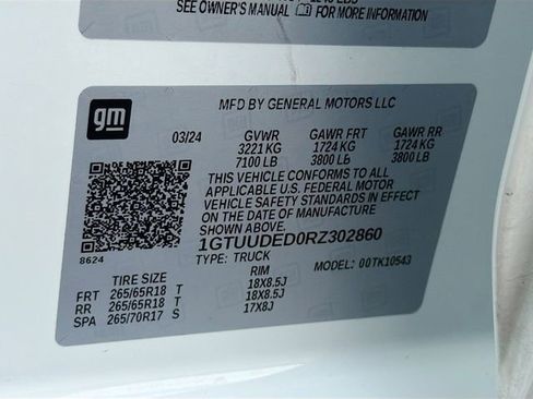 Used 2024 GMC Sierra 1500 SLT image 42