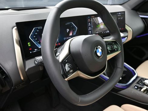 Used 2025 BMW X3 xDrive30i w/ Premium Package image 12