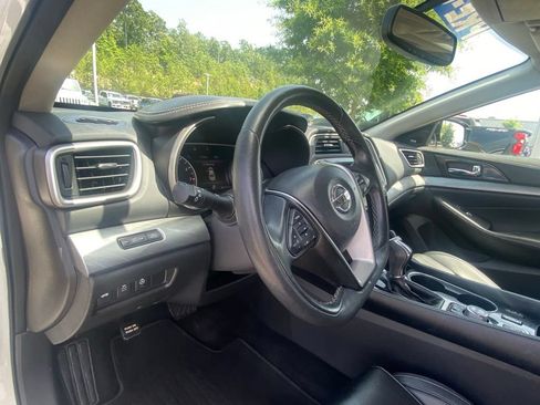 Used 2017 Nissan Maxima 3.5 SL FWD image 9